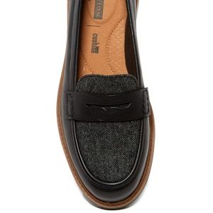 Clarks Women’s Raisie Eletta Tweed/Leather Loafer